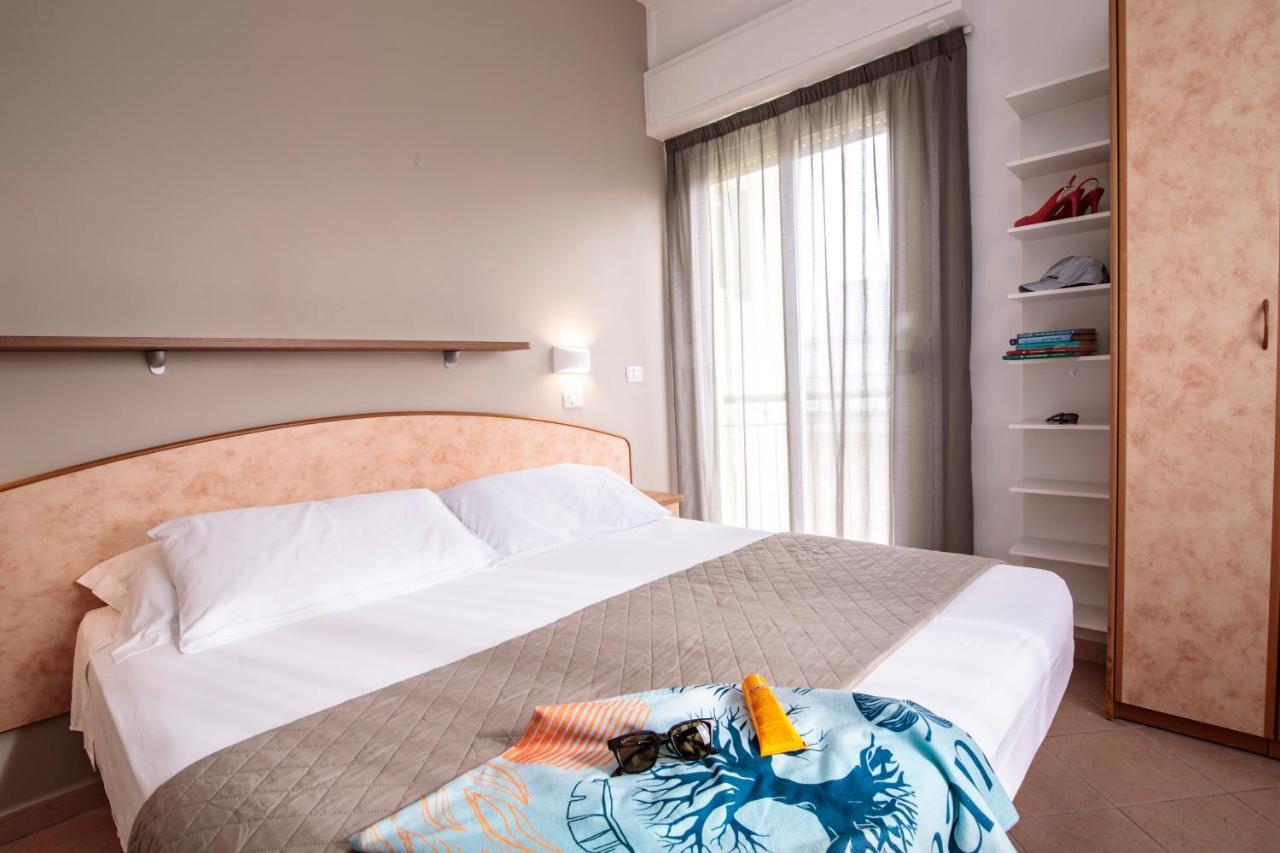 Hotel Holland Rimini Luaran gambar
