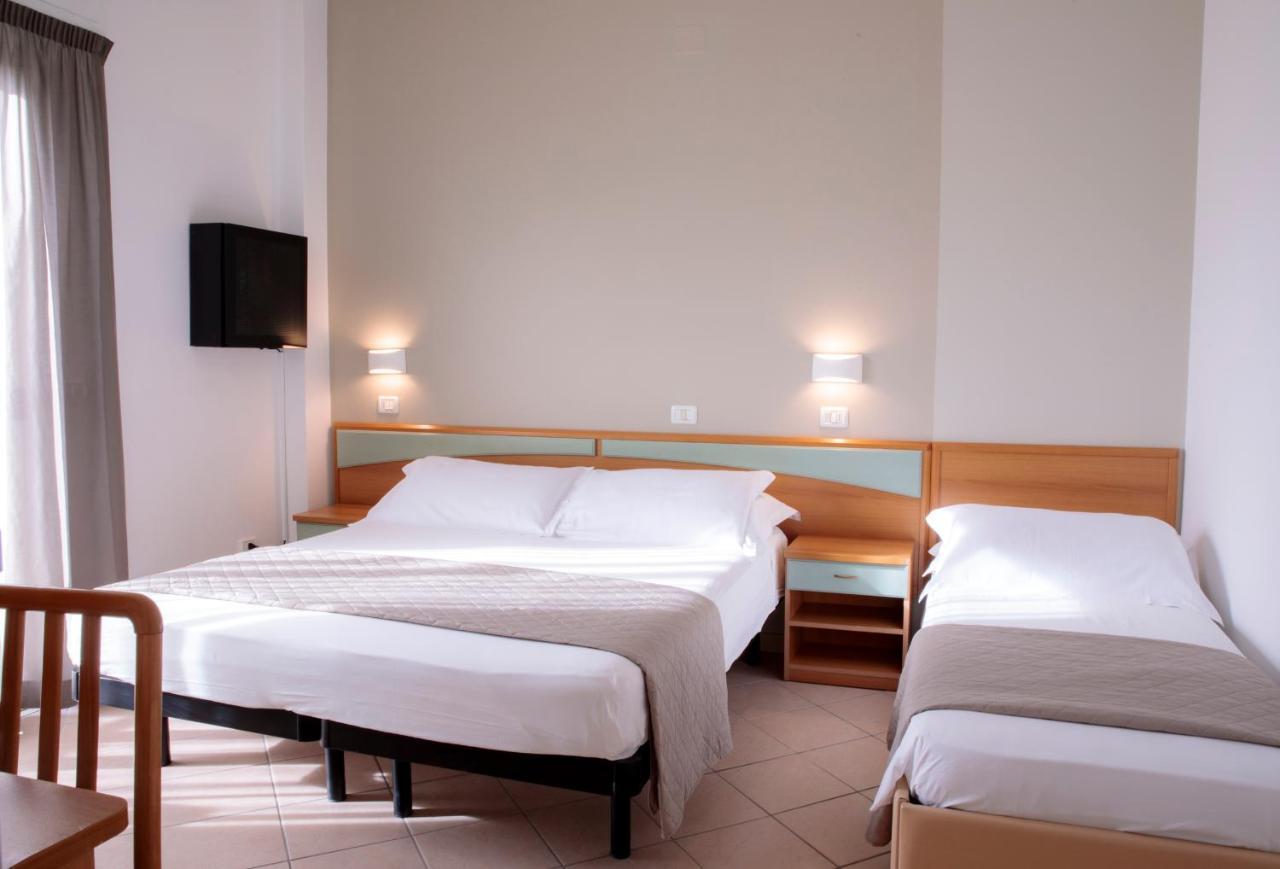 Hotel Holland Rimini Luaran gambar