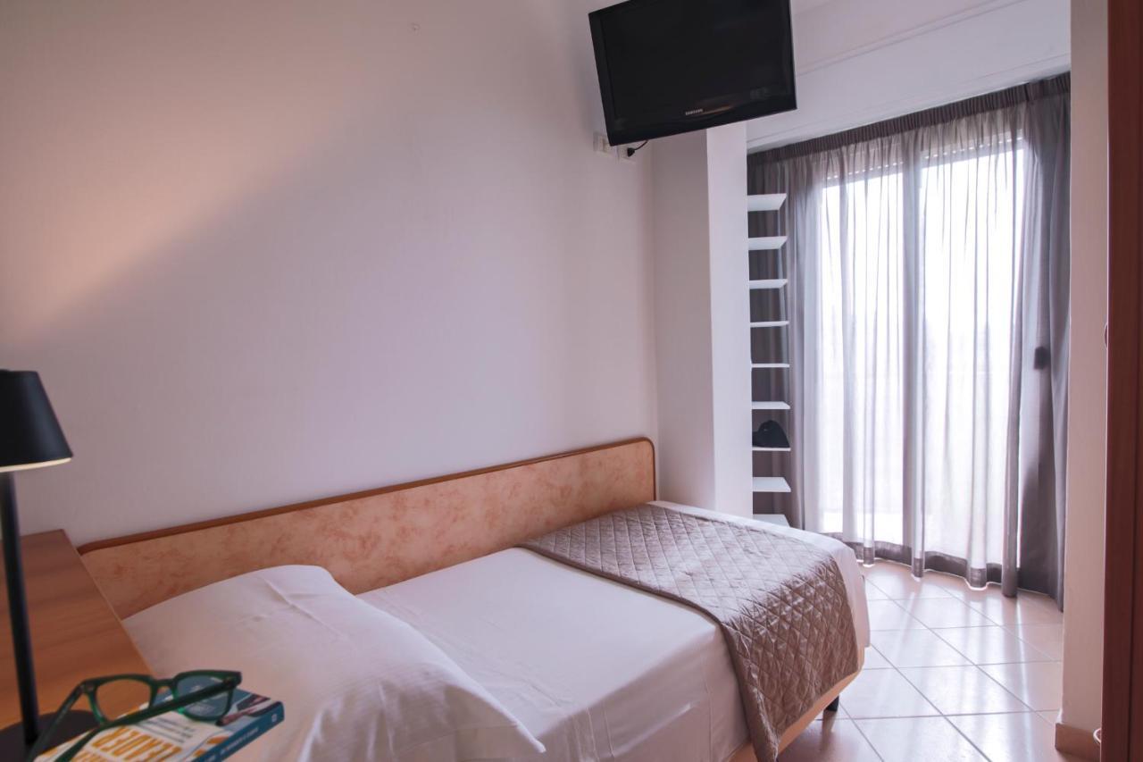 Hotel Holland Rimini Luaran gambar