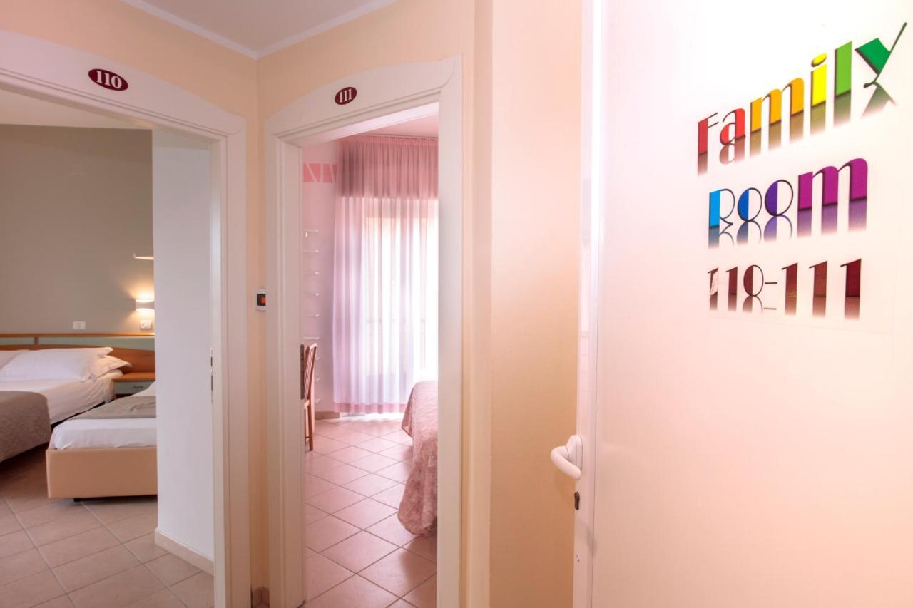 Hotel Holland Rimini Luaran gambar